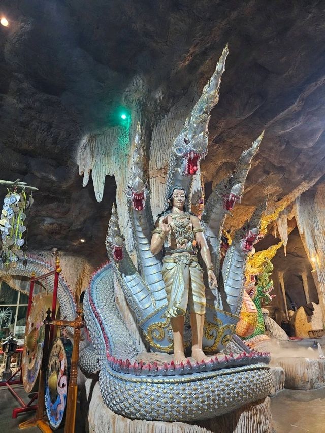 วัดบัวขวัญ พระอารามหลวง 