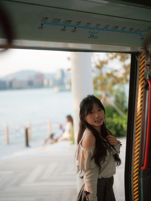 **🌊【灣仔打卡新熱點】退役「烏蠅頭」列車進駐海濱站！維港景觀+鐵路迷必朝聖🚆