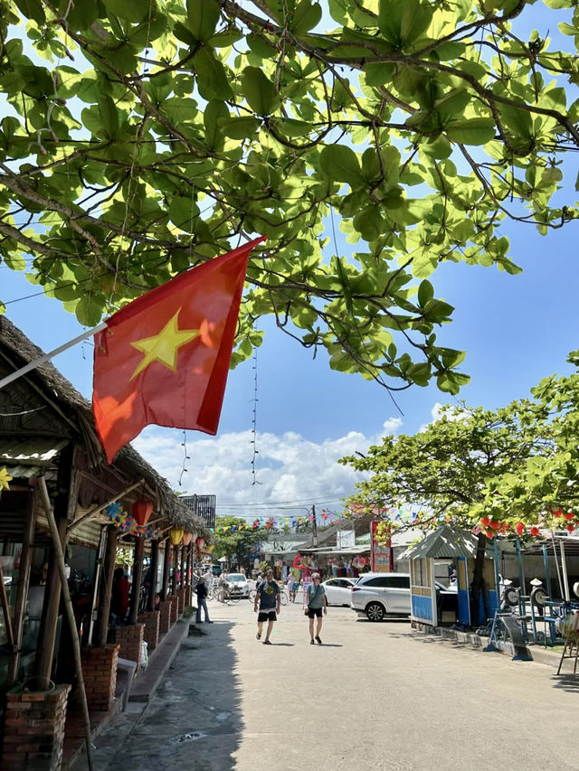 A Slow & Dreamy Getaway in Hoi An – Beach Days & Lantern Nights 