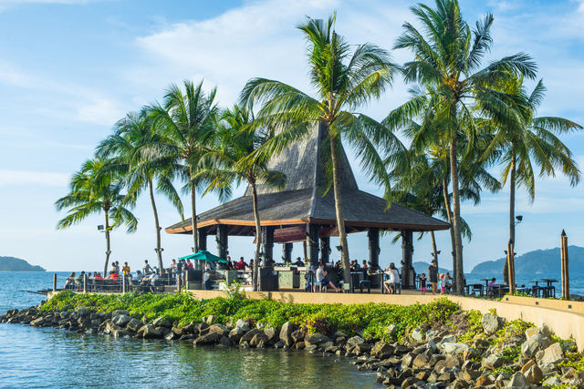 Pattaya Diaries: Where Beach Bliss Meets City Buzz