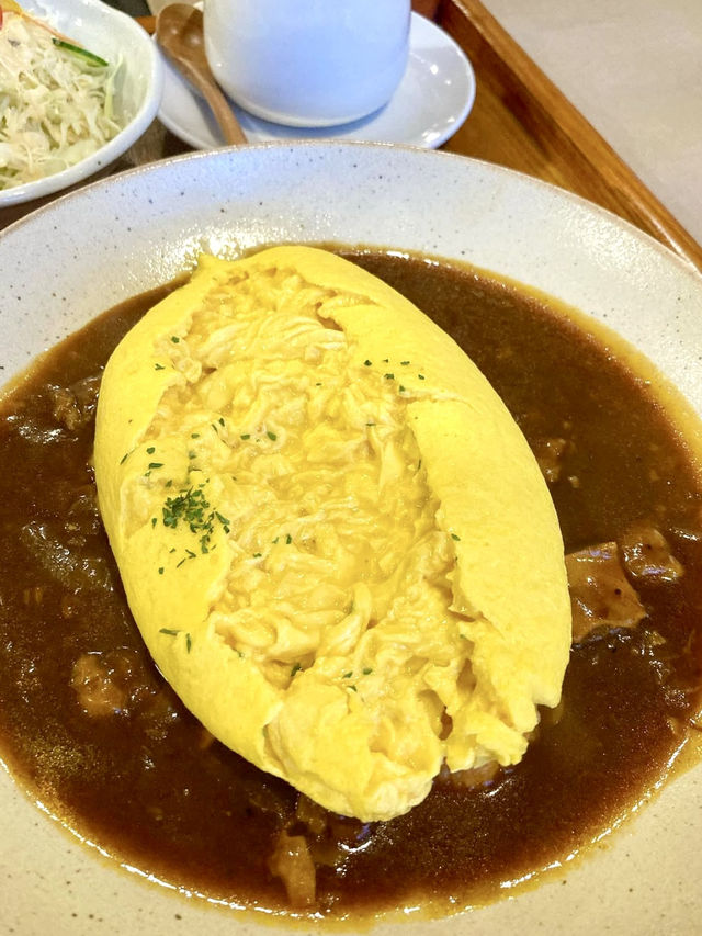 A Local Stroll Through Shuzenji – Temples, Blossoms & Comfort Food