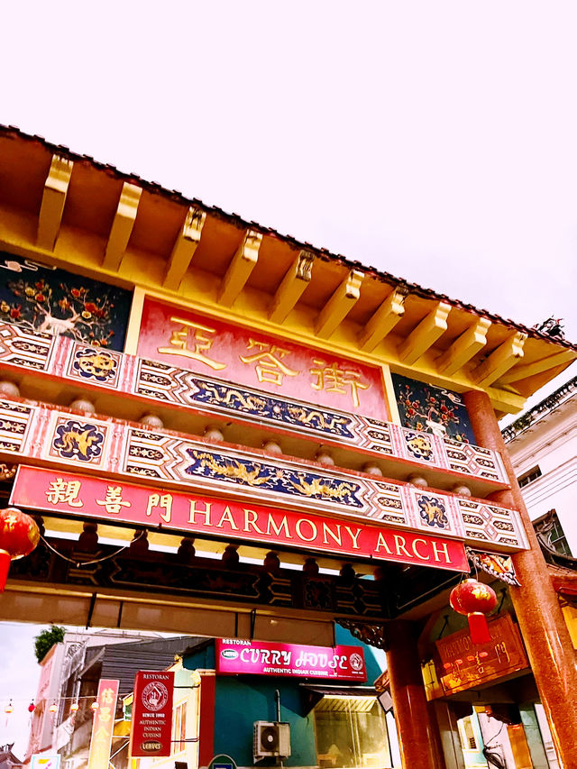 Day 1 Evening in Kuching: Strolling Through Historic Carpenter Street