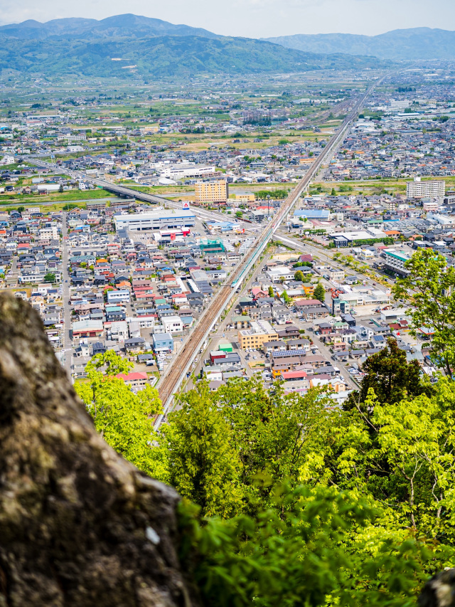 🌅 絶景と新幹線のコラボが楽しめる「烏ヶ崎展望デッキ」へ