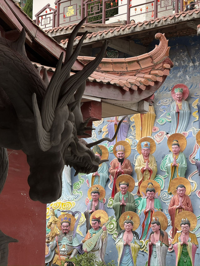 A mega Buddhist temple with multiple styles in Mianyang