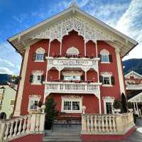 🏡 *Ortisei: A Woodcarver’s Fairytale in the Dolomites* ✨🌲