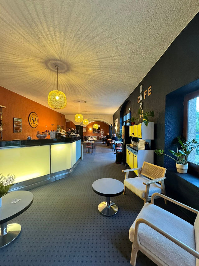 Sure Hotel by Best Western Annecy住一晚
