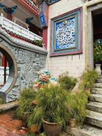 A Temple Escape Without Breaking the Bank
