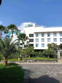 “Holiday Inn Express Baruna Bali: Your Ideal Gateway to Bali's Beaches and Beyond”