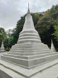 Wat Phnom: A Cultural Landmark on Phnom Penh’s Hilltop