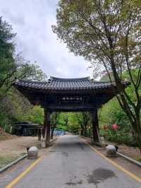 Temple Trails and Peaceful Peaks