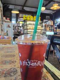 กาแฟท่าวังหลัง ร้านสวย แนวไม้โบราณ เหมาะมานั่งชิว