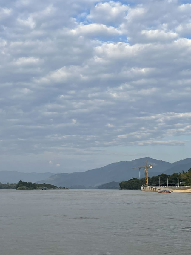 泰國清萊金三角公園：歷史交織的感動之旅