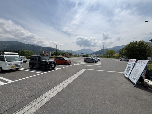🚗 Roadside Station Kitashinshu-Yamanouchi – A Simple Pit Stop After the Snow Monkeys