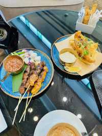 Unwind in Style: Sphere Lounge at Sama-Sama Hotel KLIA 
