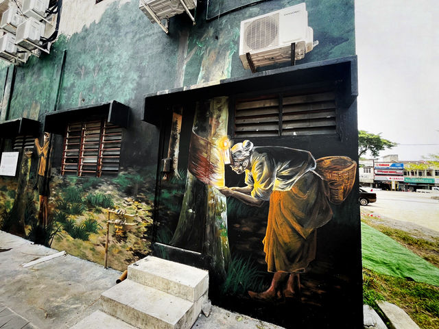 Summer Colors in Kampung Koh: A Cultural Lane of Murals