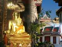 วัดบวรนิเวศ..วัดที่มีพระประธาน 2 องค์