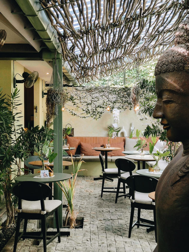 Vinyl Coffee Bar in Bali