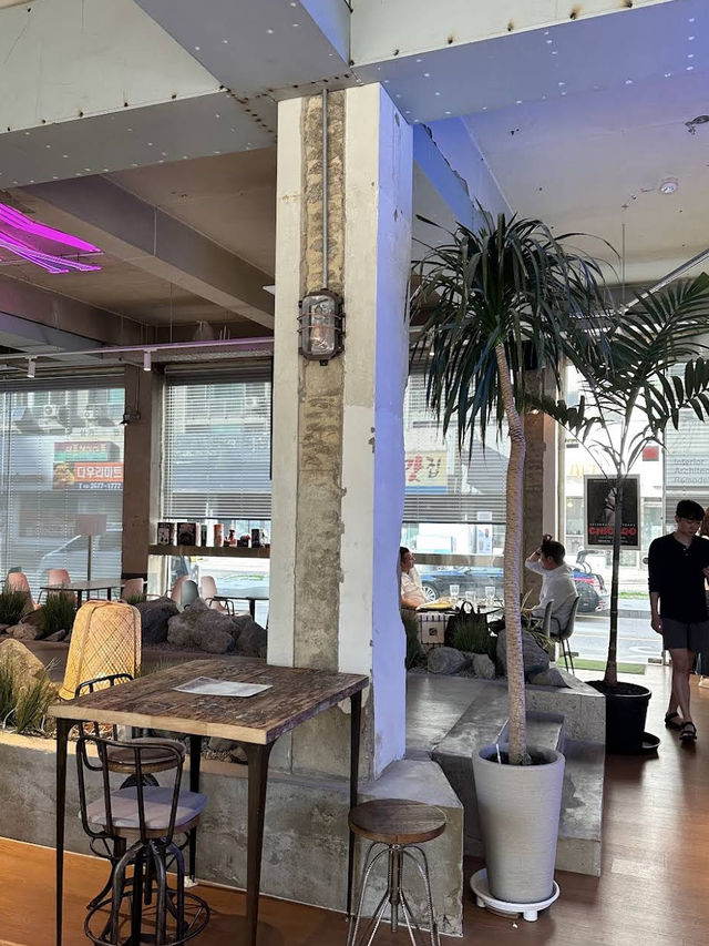 Malone House Cafe & Bar