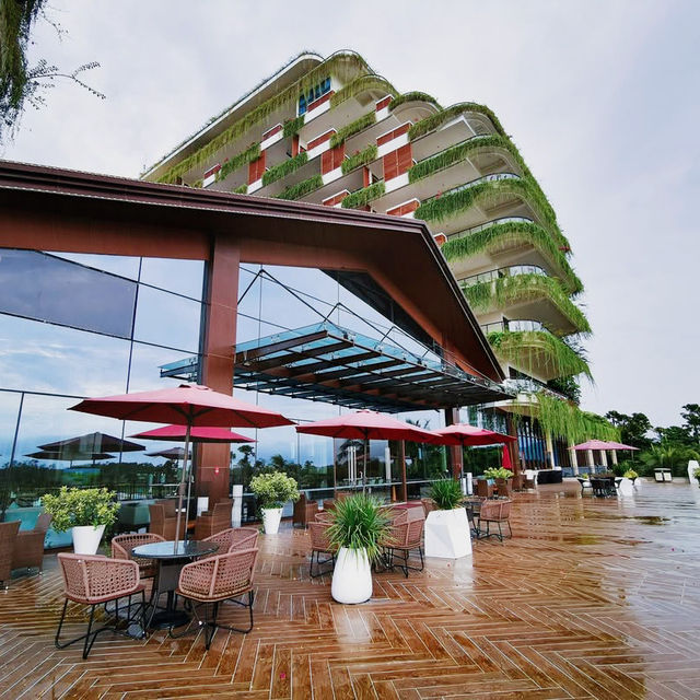 Greenside Luxury and Coastal Ease