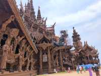 壯麗與靈性的完美結合—真理寺之旅
