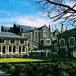 Christchurch: A Gateway to the South Island Where Nature and City Harmonize
