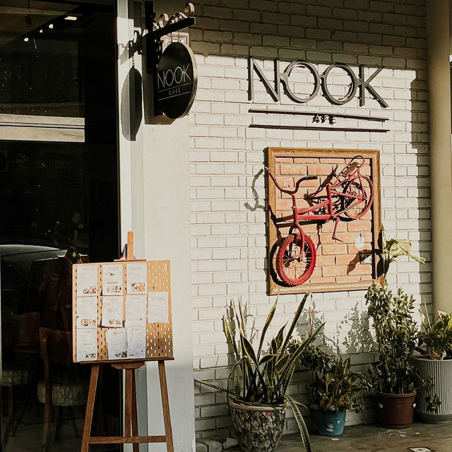 Hidden Corners and Soulful Sips