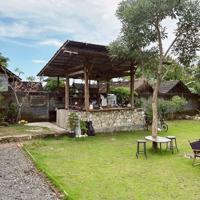 Hidden Slow Bar Cafe In batam