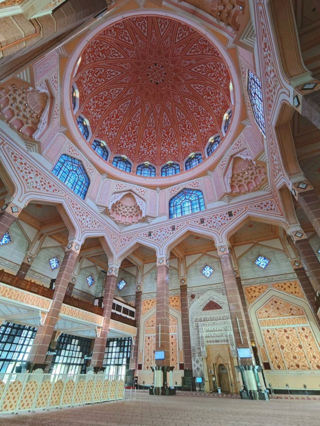 Putra Mosque – The Pink Jewel of Putrajaya