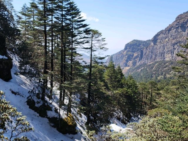 Which is your favourite mountain in China? 🏔⛰️