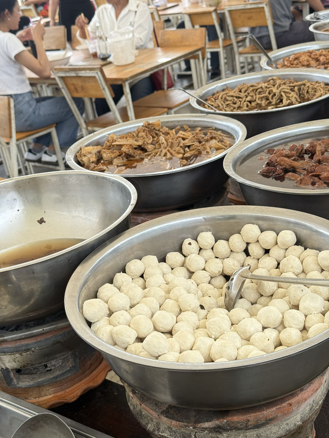 บุฟเฟ่ต์ขนมจีน ย่านรังสิต