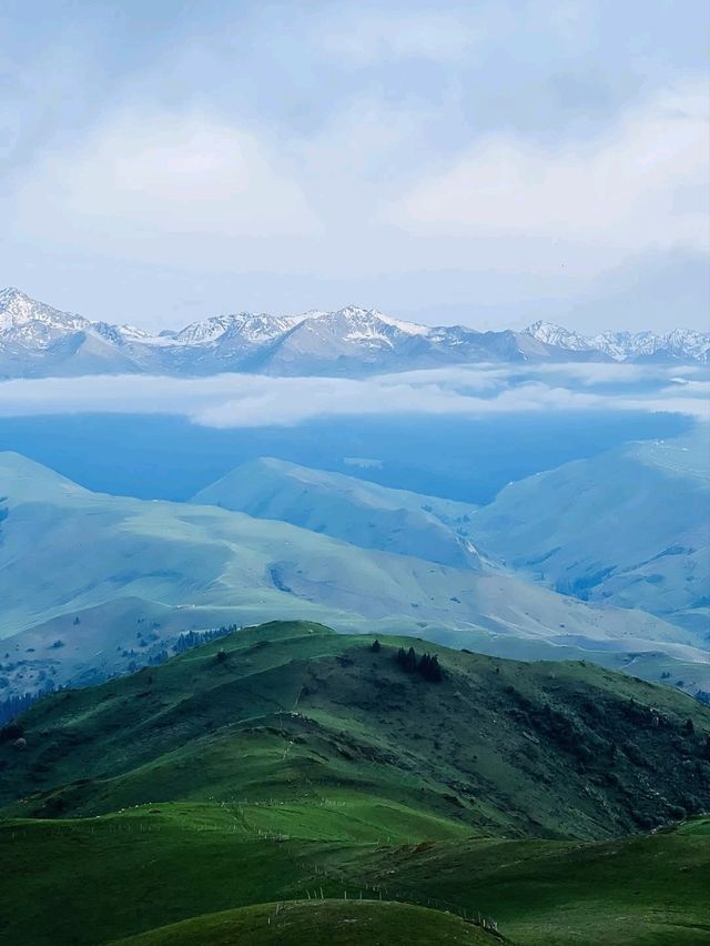 Kalajun in Xinjiang, Rolling Hills and Peaceful Feels
