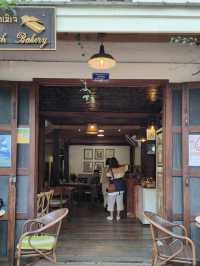 ☕ : Le Banneton Café  คาเฟ่หลวงพระบาง ลาว