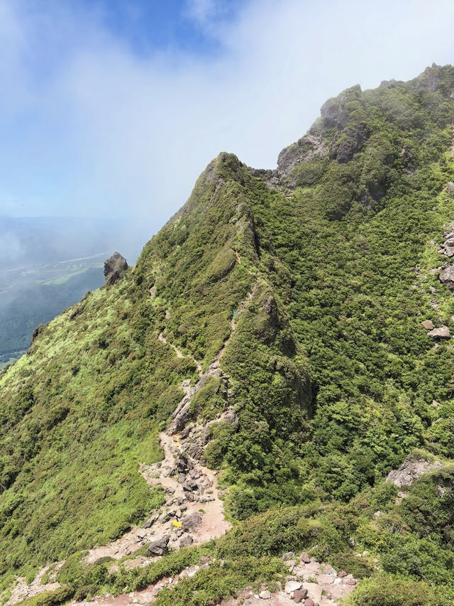 由布岳登山で味わう、心と景色の大パノラマ🌄