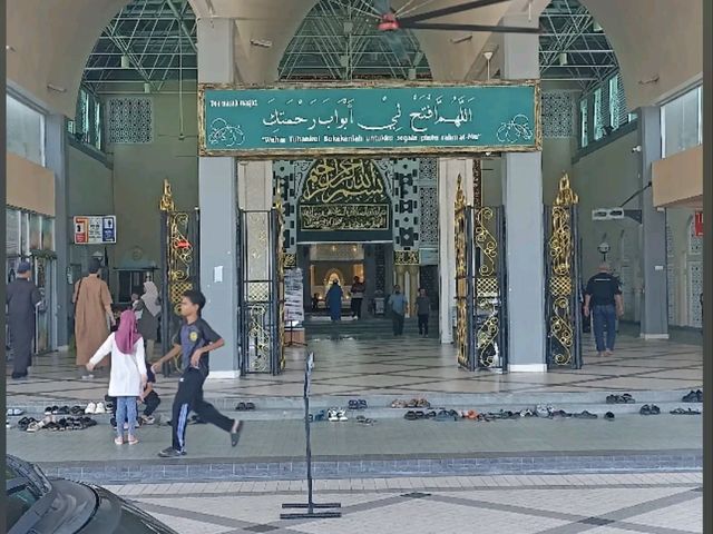 Visiting the Floating Mosque of Kota Kinabalu: City Mosque Travel Guide