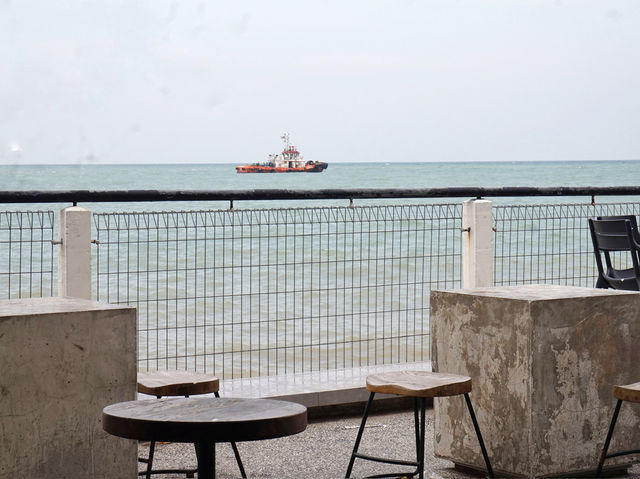Zus Coffee PD Waterfront: Where Caffeine Meets Coastal Vibes Zus Coffee PD Waterfront: Where Caffeine Meets Coastal Vibes