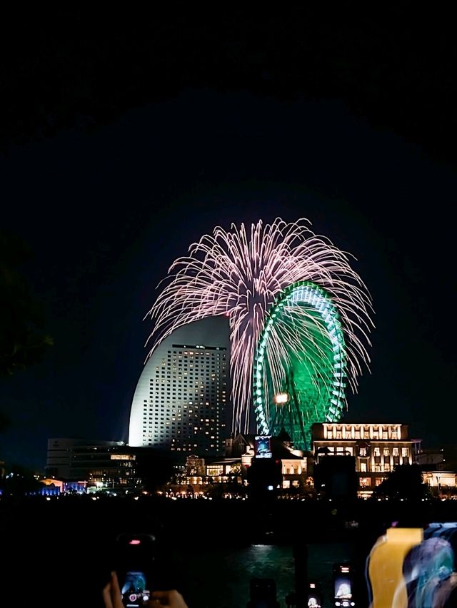 【横浜】みなとみらい花火 【横浜】みなとみらい花火