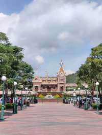 แชร์งบเที่ยวฮ่องกงดิสนีย์แลนด์ 1 วันเต็ม