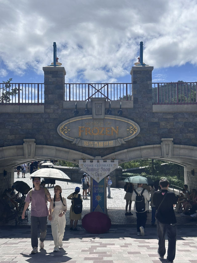 Frozen world ดิสนีย์ฮ่องกง