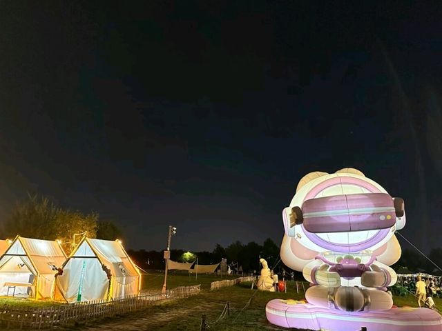 Kunming Pool Qixi Park: Where Ancient Love Meets Modern Waters