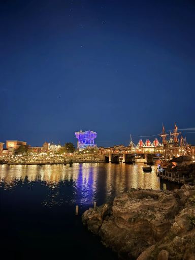 Tokyo DisneySea] I want to go at night✨The night view is so