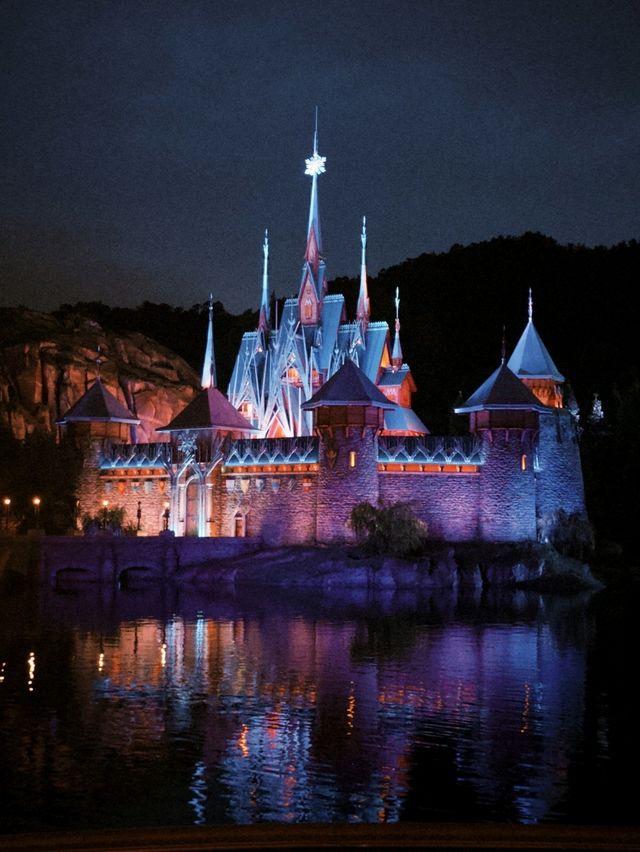 ARENDELLE in HONGKONG DISNEYLAND ARENDELLE in HONGKONG DISNEYLAND