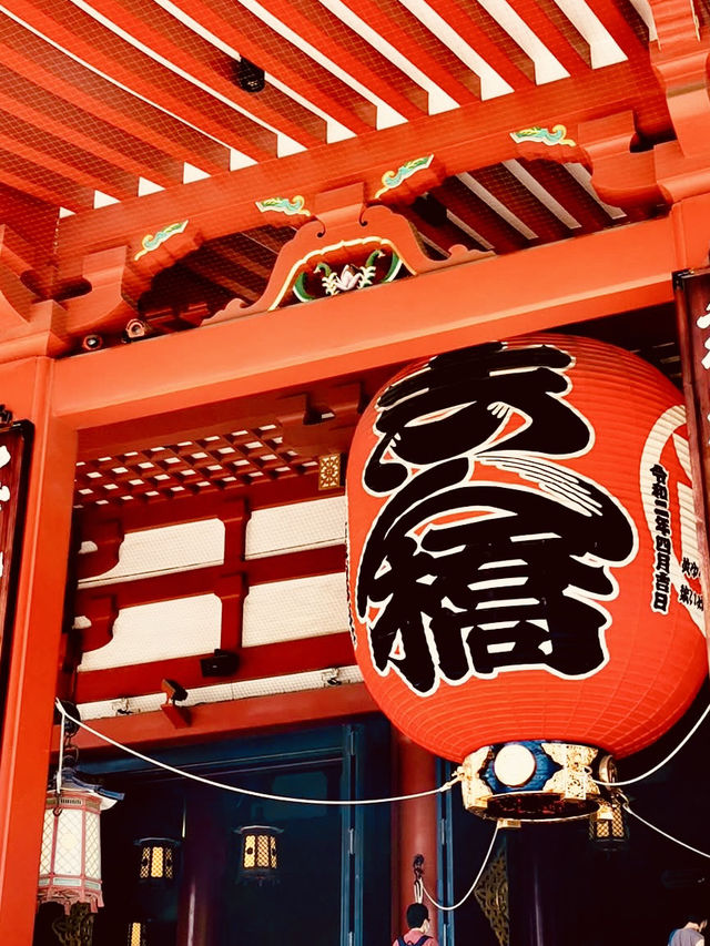 ⛩️「紅燈籠下，是東京最古老的祈願之地」。」