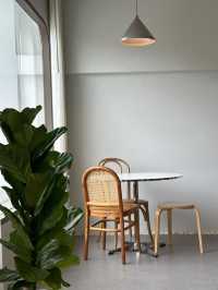 คาเฟ่มินิมอล Over the moon ลำปาง