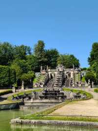 Revolving Around the Beauty of Architecture: Eyes – France 