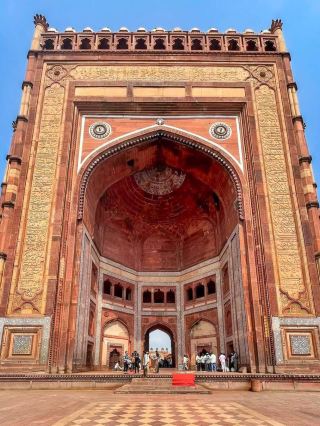 Panch Mahal A Striking Marvel of Fatehpur Sikri