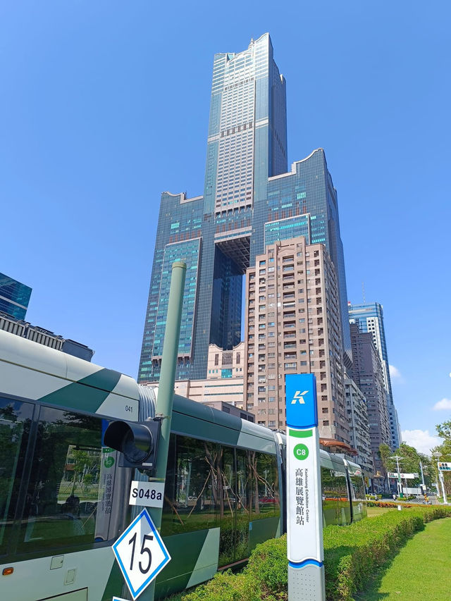 高雄之旅 車站 旅運中心 展覽館 高流 