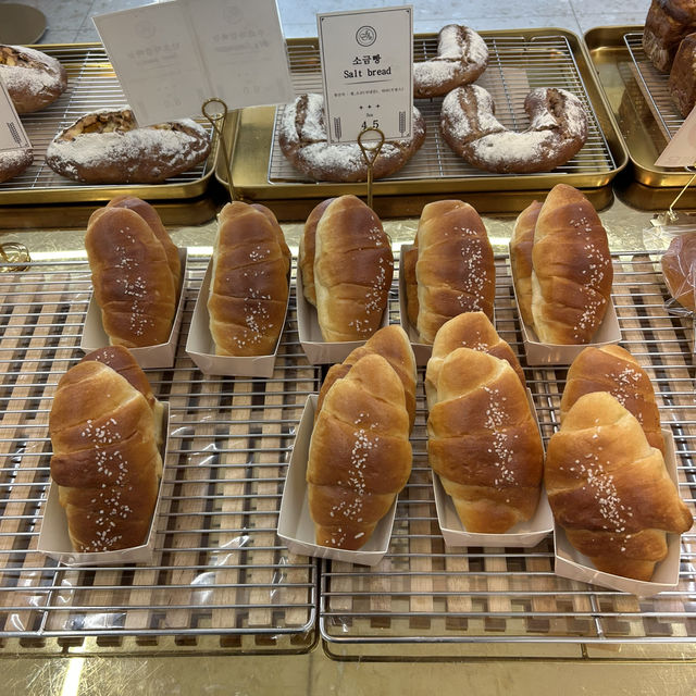 【🇰🇷：南浦洞】モチモチ米粉パンのお店🥖