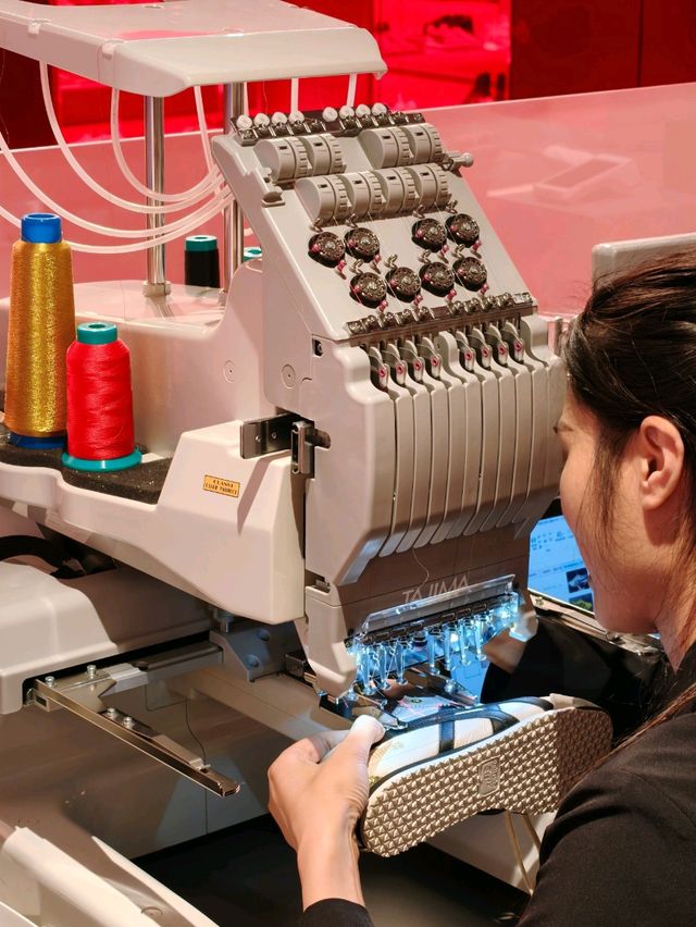 Onitsuka Tiger Concept Store with Embroidery Service?!