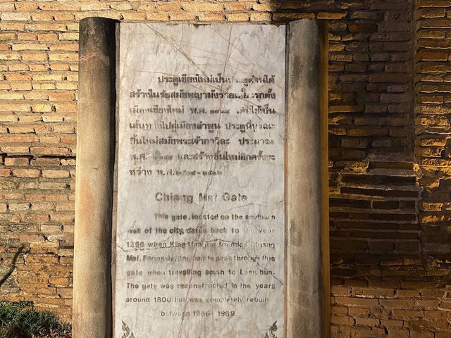 🧡🏯 “ประตูท่าแพ” แลนด์มาร์กสุดคลาสสิกแห่งเชียงใหม่ 🧡🏯 “ประตูท่าแพ” แลนด์มาร์กสุดคลาสสิกแห่งเชียงใหม่