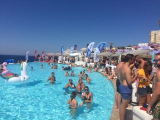 Café del Mar Malta - Uno Malta에서 배워야 할 점